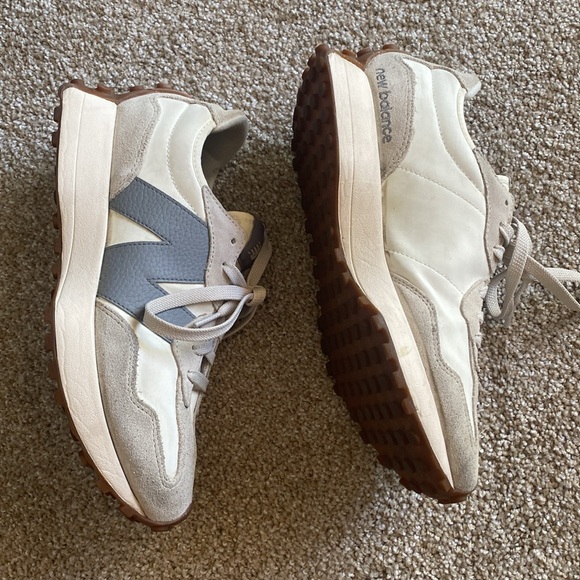 New Balance 327 Sneakers W9.5/M8 in Moonbeam & Grey - Picture 6 of 16